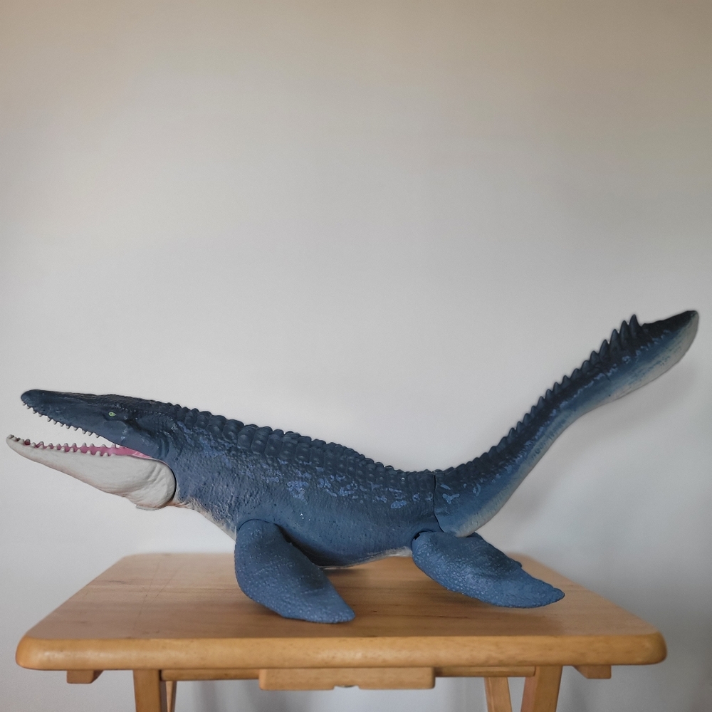 Mosasaurus Jurassic World Fallen Kingdom Real Feel 28 Inch Dinosaur Hasbro Toy